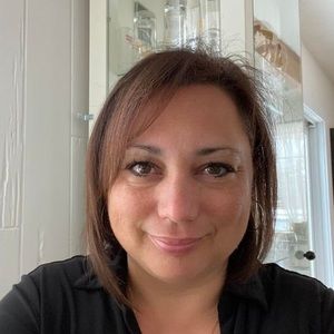 Meet your Posher, Michele